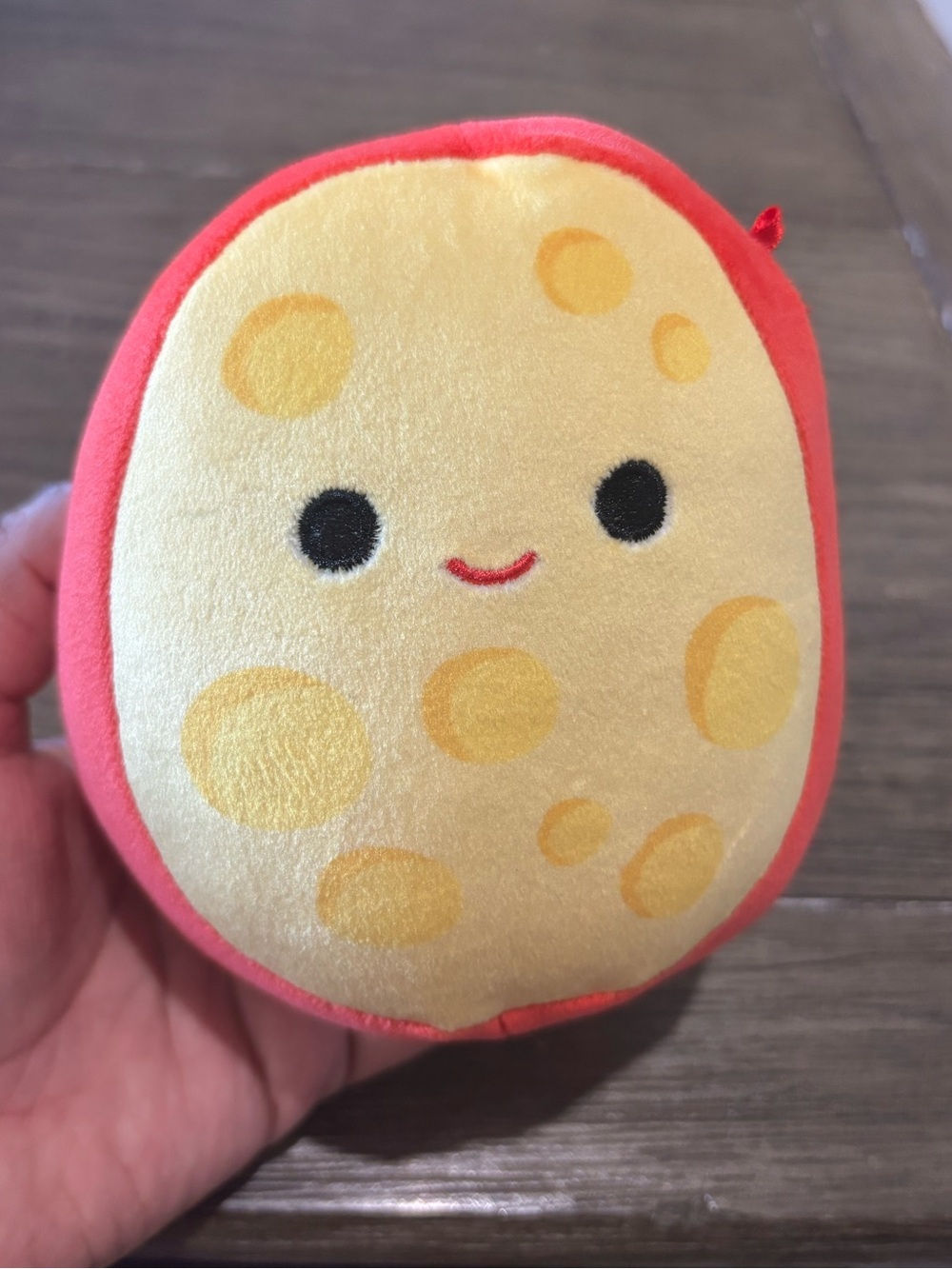 Mannon the Gouda Cheese 5” Squishmallow Plush NWOT